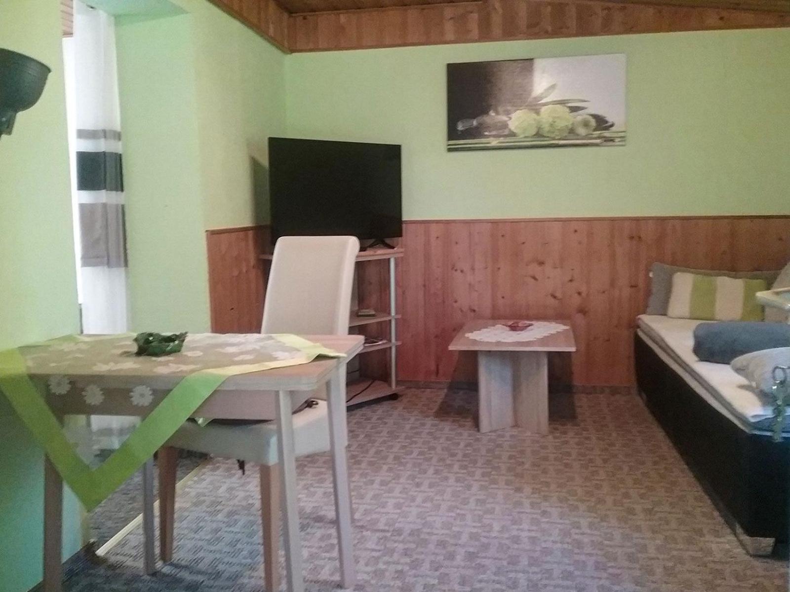 Gemuetliche Ferienwohnung Loebert ลืบเบอเนา ภายนอก รูปภาพ